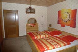 N�rnberg Ferienwohnung Magnolie : Schlafzimmer 1