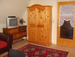 Heroldsberg HBIS-Zimmervermietung: 3-Bett-Zimmer-TV